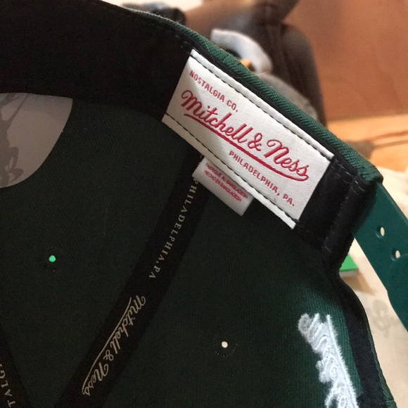 🔥brand new Boston Celtics SnapBack🔥 - Picture 3 of 4